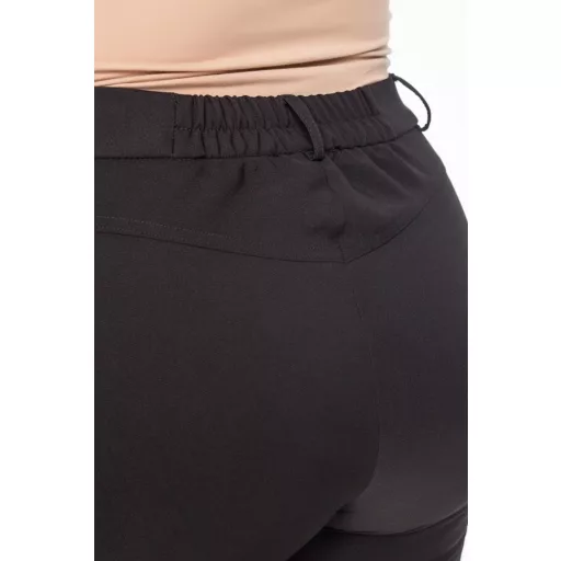Helmi fekete